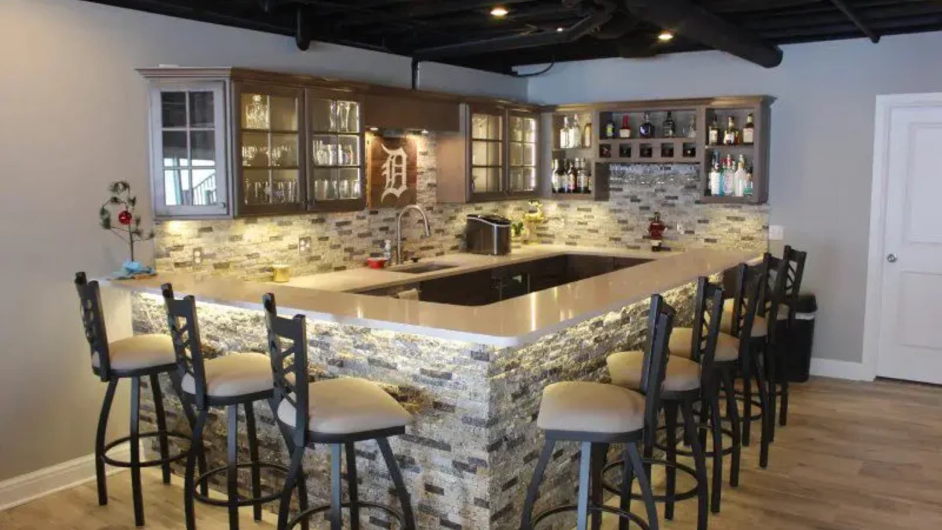 Basement Bar Ideas and Designs  Home bar designs, Basement bar designs,  Bars for home