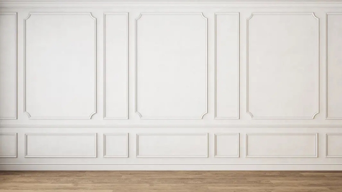 white wall moulding